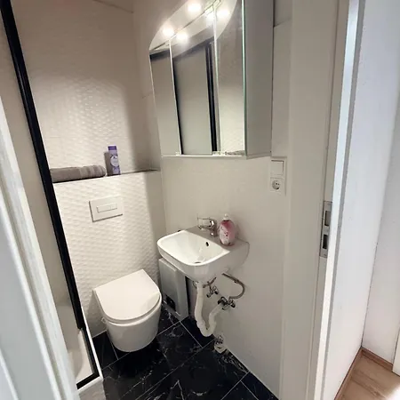 شقة Riva Single Apartment, Smart Tv, Parkplatz Frei هام